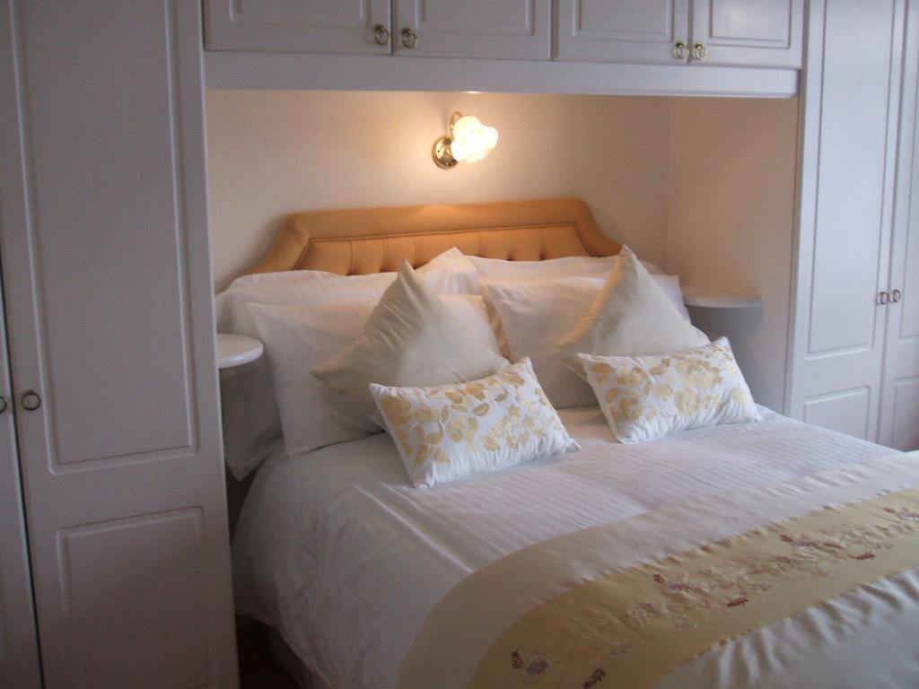 The Pink House Bed and Breakfast Weymouth Habitación foto