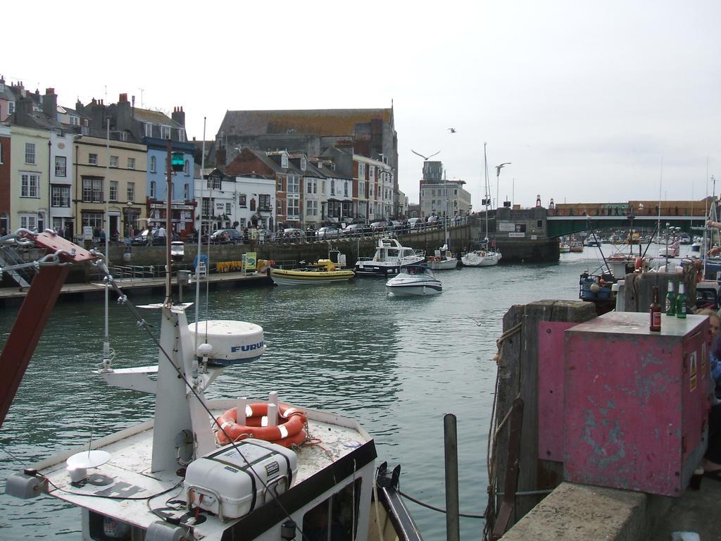 The Pink House Bed and Breakfast Weymouth Exterior foto